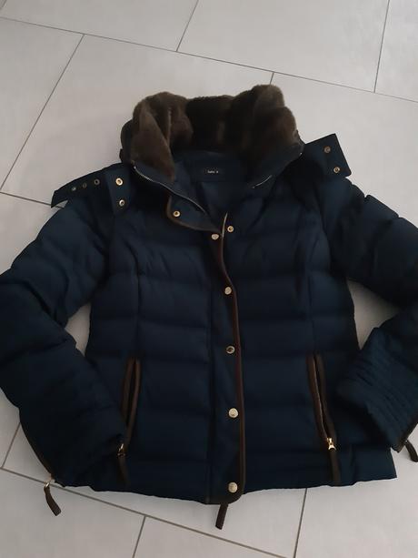 Zimna bunda jake's, 38