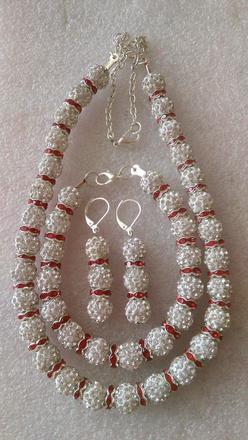 Náhrdelník + náramok + náušnice,