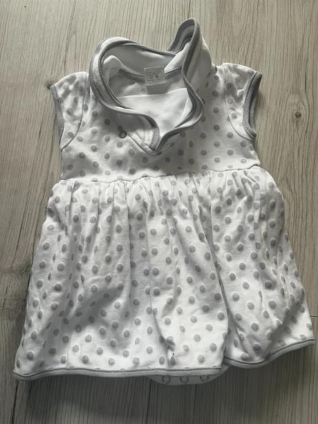 Biele šatočky so striebornými bodkami, richelieu,74