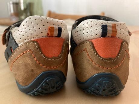 Sandalky lasocki, lasocki,19