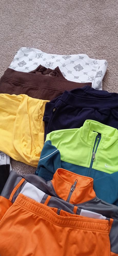 Mikiny veľ.146/152, 146