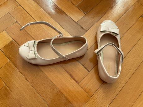 Sandálky s mašličkou, 30