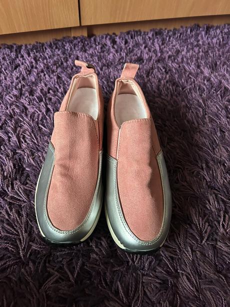 Ľahučké topánky č. 37, 37