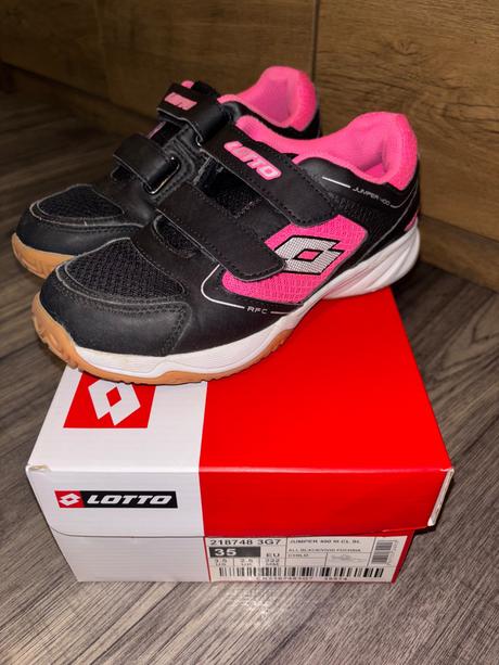 Tenisky-nosené len v interiéri, umbro,35