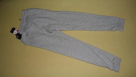 Nove teplaky nike air, nike,158