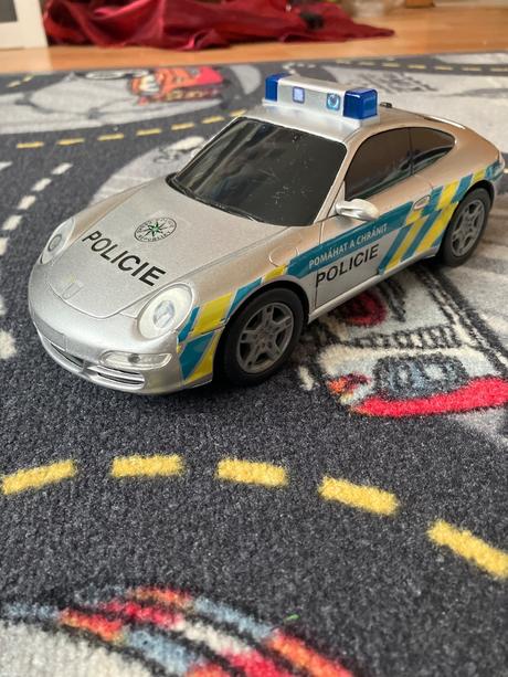 Policajné auto porsche 911, 