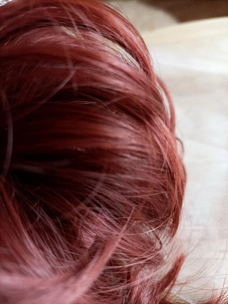 Vlasová gumička na drdol, 