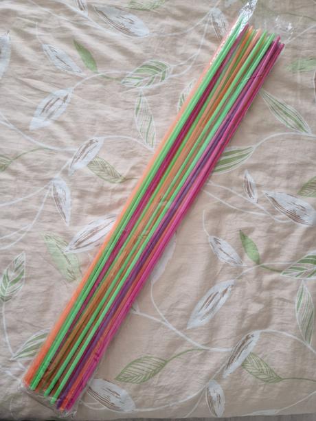 Party plastové maxi slamky,