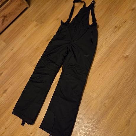 Čierne lyžiarske nohvice 4f, 158