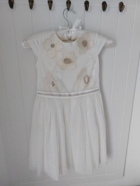 Šaty ceremony slávnostné, 122