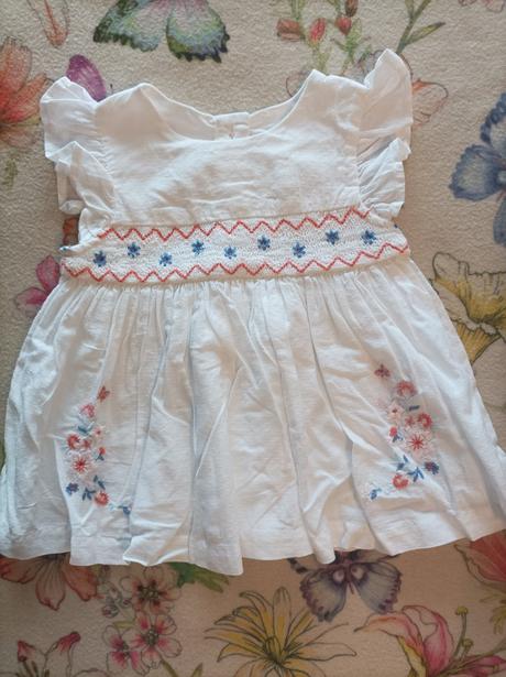 Nádherné šaty, nutmeg,62