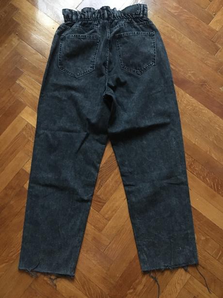 Nohavice 38, bershka,38