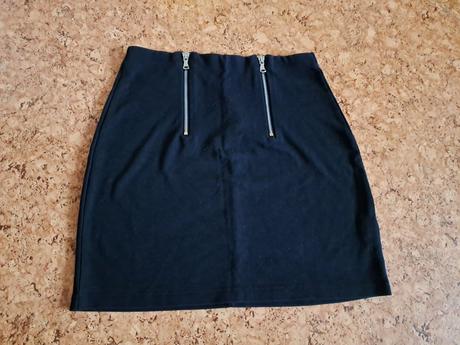 Dámska minisukňa, m