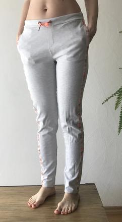 Štýlové tepláky s ozdobným lampasom zn.garcia, s