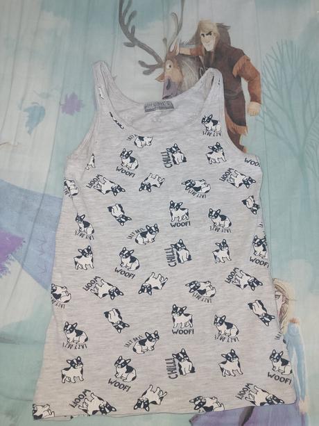 Tielko s mačkami, 134