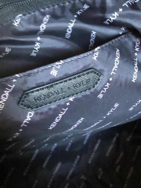 Kendall + kylie čierna shoperka, 