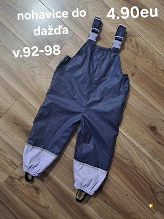 Nohavice do dažďa, 92