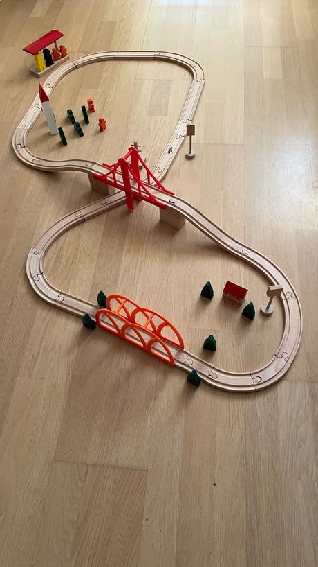 Vláčiková dráha s 2 mostami, 