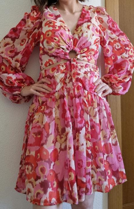 Dámske šaty veľ.s, s