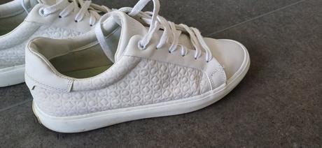 Tenisky biele calvin klein v.40, 40