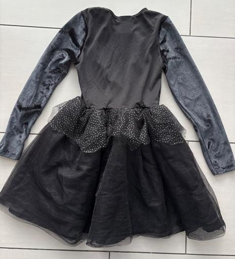 Karnevalový kostým hm, 