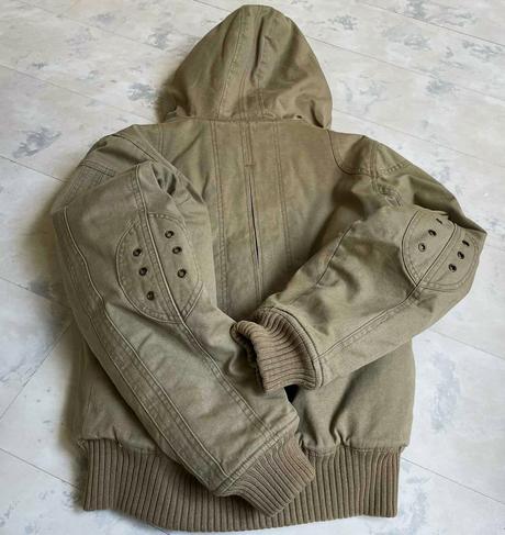 Teplá bunda do pásu, m