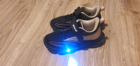 Svietiace botasky/tenisky, sprandi,34