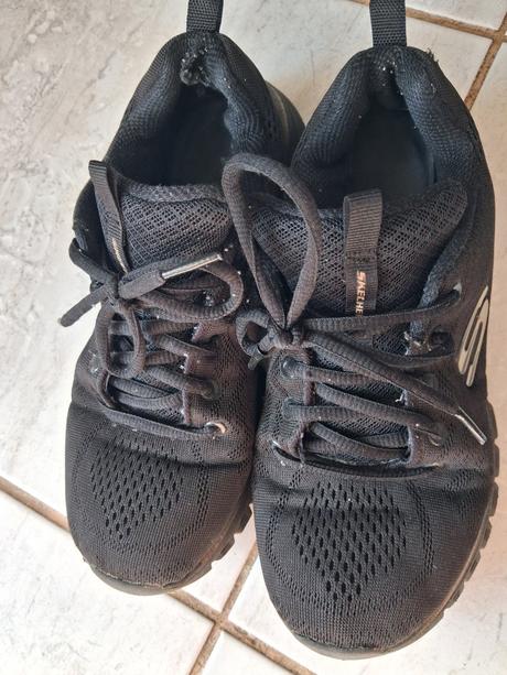 Tenisky, skechers,37