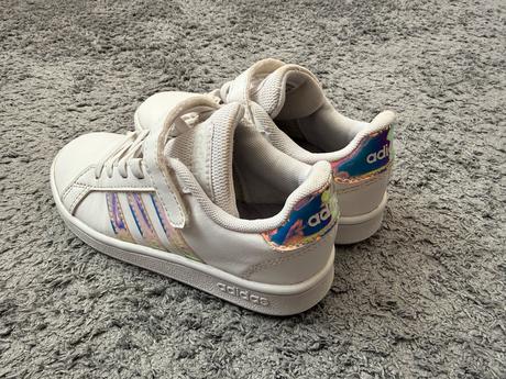 Biele botasky adidas v.29, adidas,29