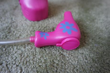 Sušič na vlasy pre bábiky,