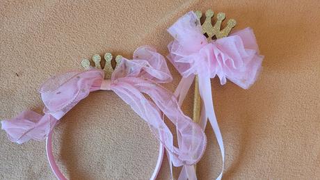 Čelenky - 12 ks + 2 ks paličky- super stav, h&m