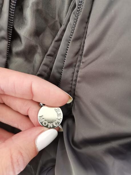 Nádherná moncler bunda, xl