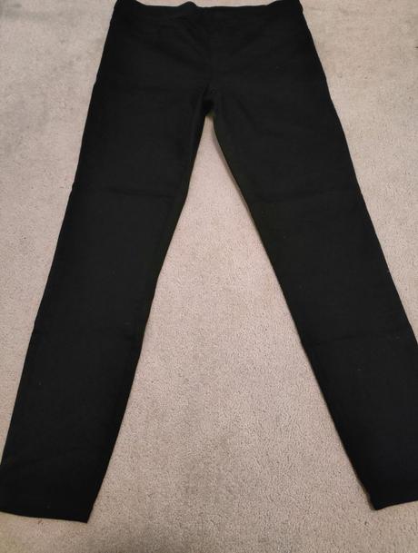 Čierne elastické nohavice esmara, esmara,40
