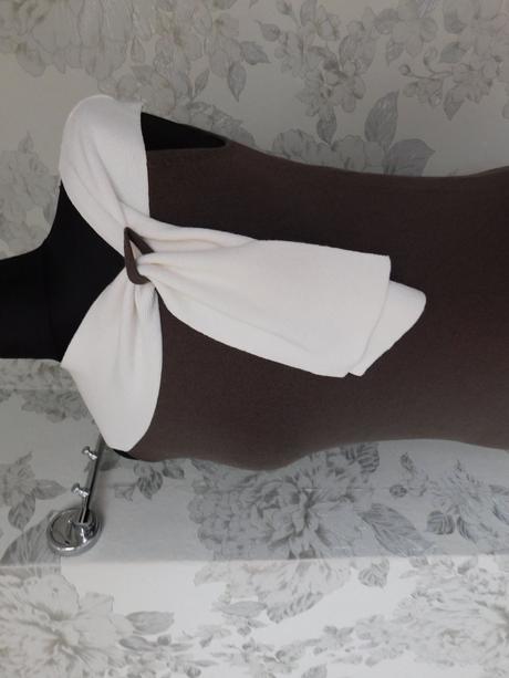 Luxusny trendy elegantny top, 36