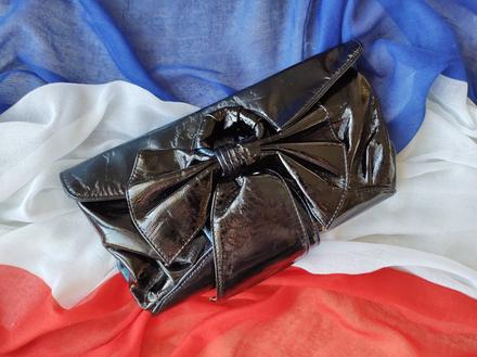 Listová kabelka - lakovaná,