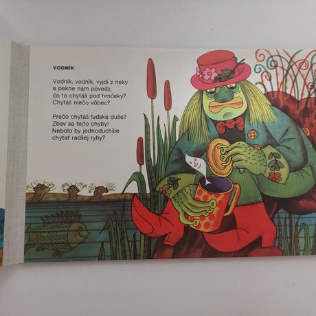 Strašiaci retro leporelo,