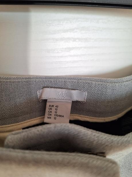 Nohavice h&m, h&m,42