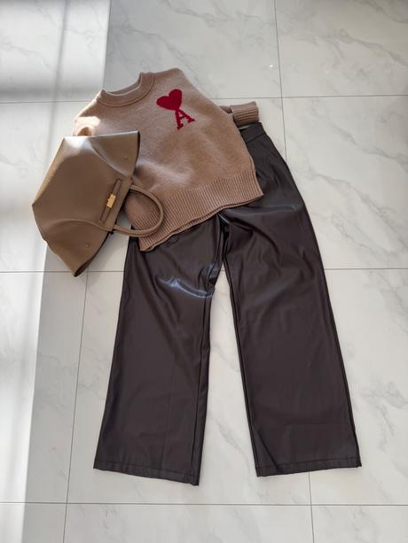 Hnedé koženkové nohavice, s