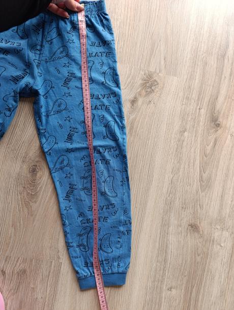 Chlapčenské modré pyžamo, sinsay,122