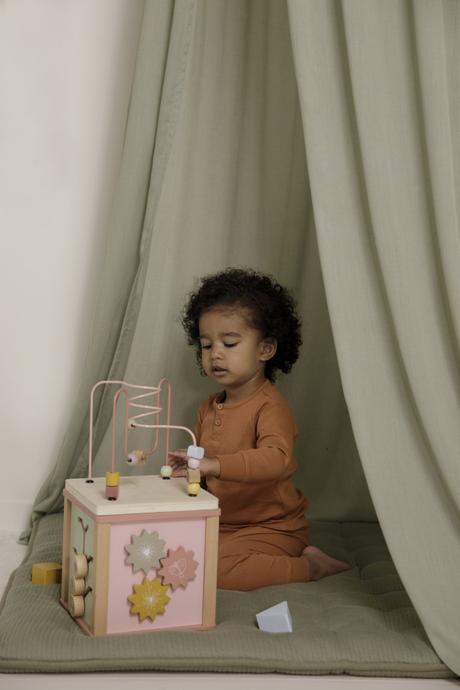 Little dutch kocka s aktivitami pink flowers7022ld, 