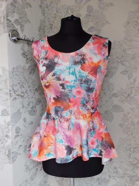 Pekna trendy bluzka, 36