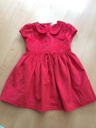 Cervene zamatove saty, 80