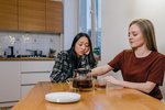 Manipulatívna "kamarátka": Ako sa vysporiadať s toxickým správaním?