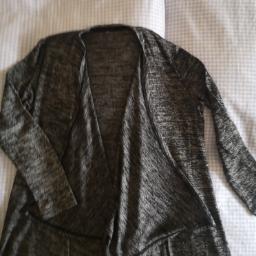 Zavinovaci kardigan, 128