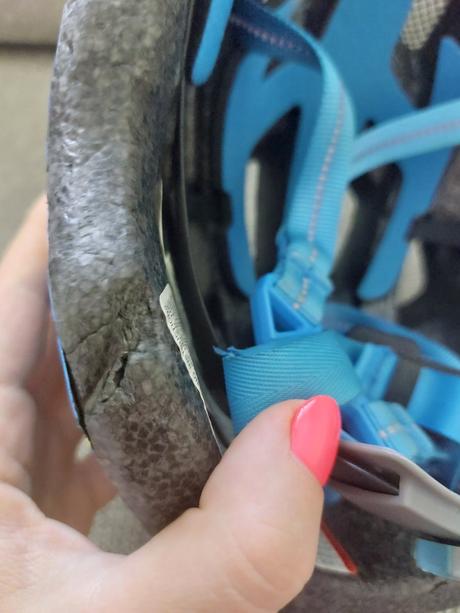 Detská prilba zn. specialized, xs