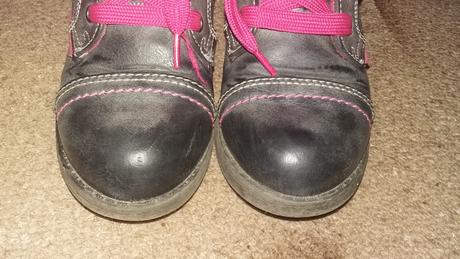 Dievčenské topánky, 32