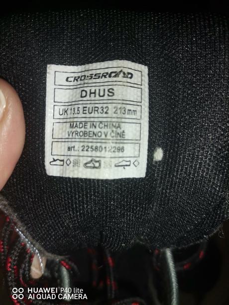 Turistické topánky, 32