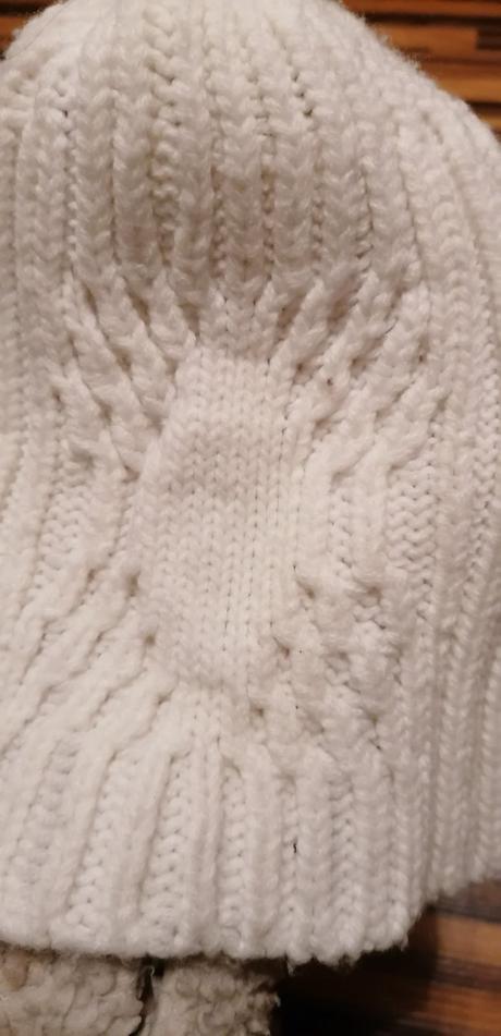 Dievčenská čiapka, 116