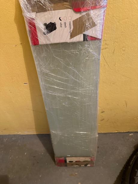 Pieskované sklo na police, 