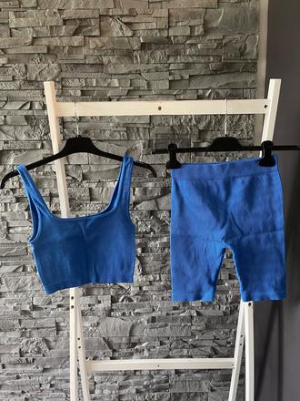 Zara komplety vrchy v.s spodok m-l 6 eur jeden, zara,m